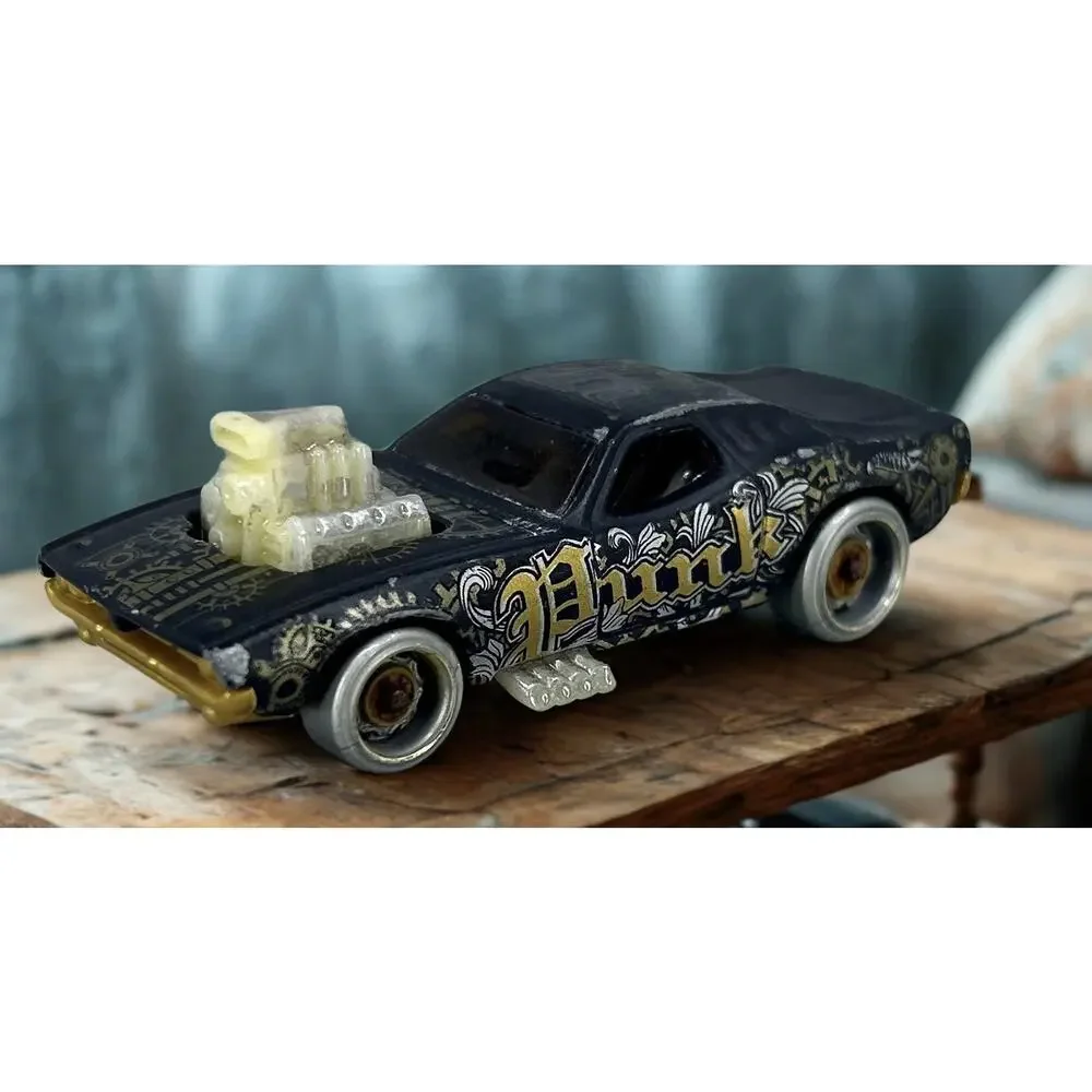 Hot Wheels 1970 Roger Dodger Black Gold Diecast Car 2015 Mattel Steampunk 1:64